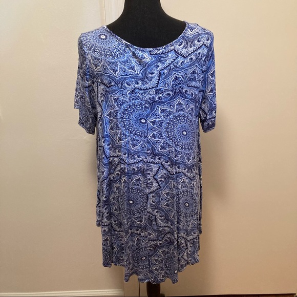 Green Envelope Los Angeles Blue Floral Plus Size 1X - Picture 4 of 7